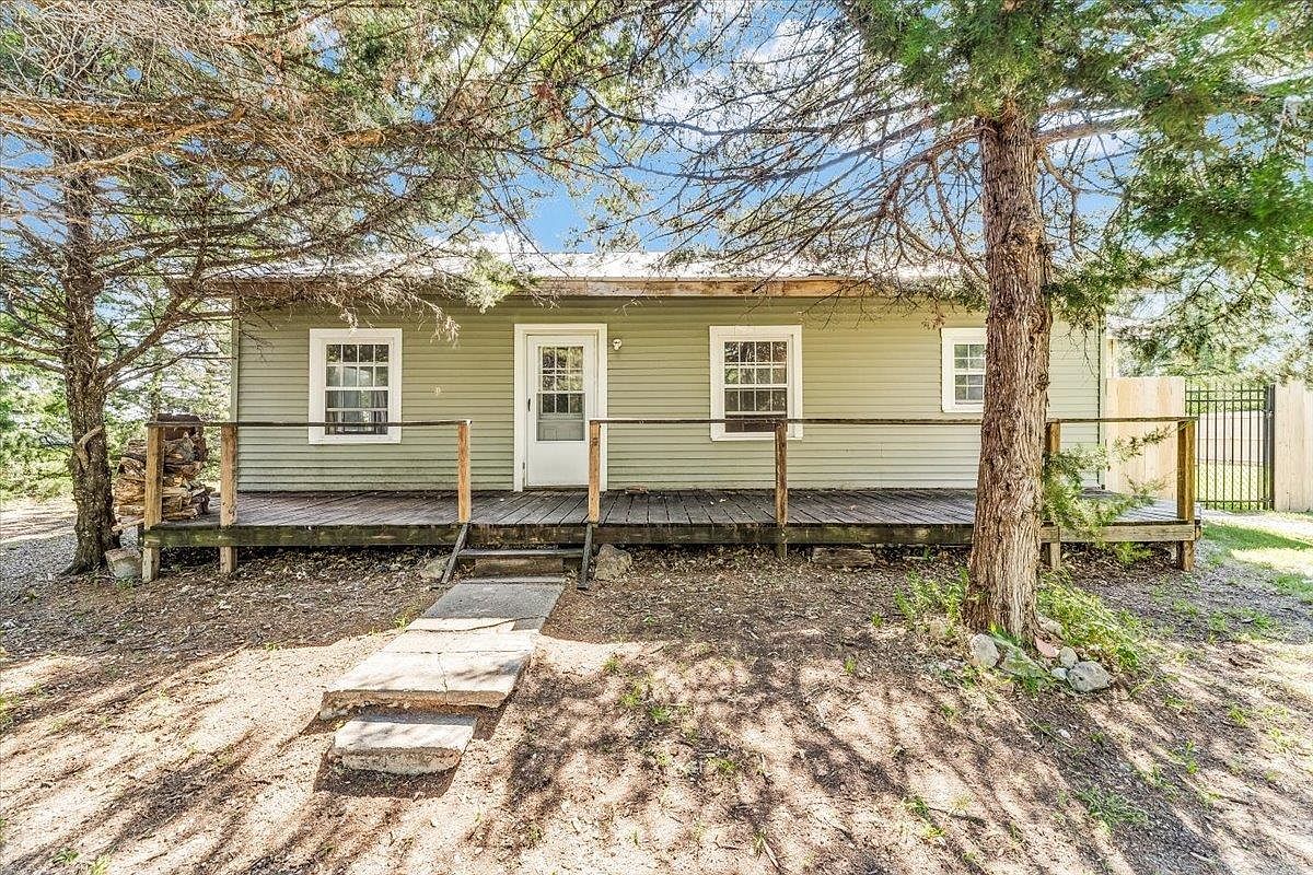 507 W K55 Hwy, Udall, KS 67146 Zillow