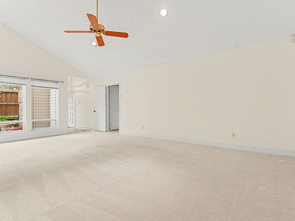 4th image of 2019 Whippoorwill Ln