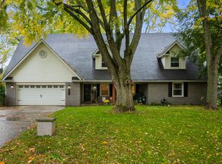 5883 Hobbs Dr, Anderson, IN 46013