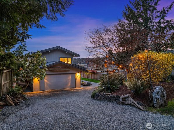 20539 Chief Sealth Drive NE, Indianola, WA 98342