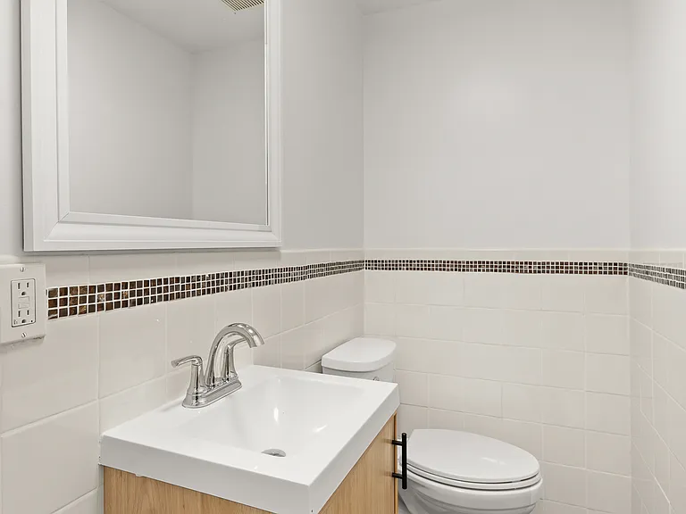 160 Putnam Ave #1 — Photo 14