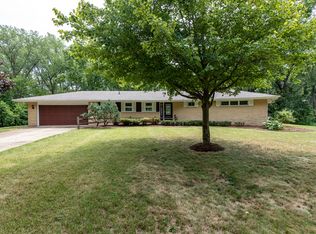 9785 W Paxton Dr, Beach Park, IL 60099