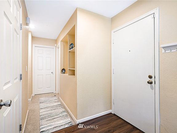 2nd image of 17429 NE 88th Pl Unit 29