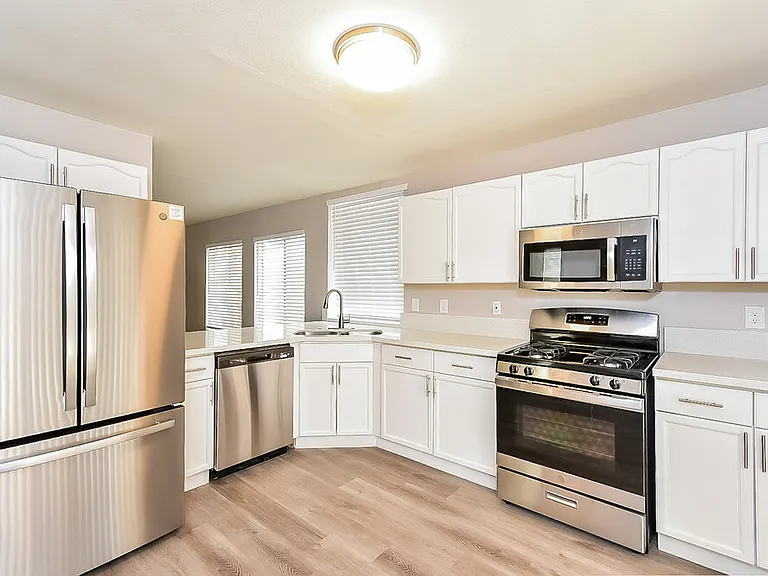1915 Casa Verde Dr — Photo 7