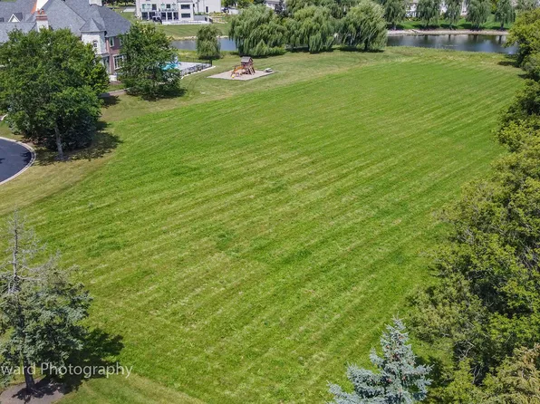 30 Star Ln, South Barrington, IL 60010