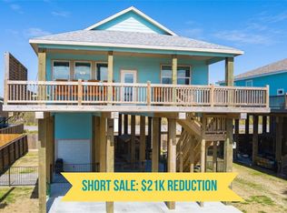 2565 Palm Dr, Crystal Beach, TX 77650