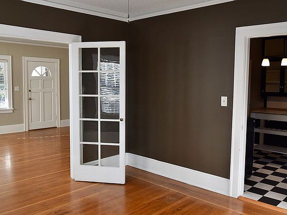 Main Floor Unit: Dining Room