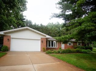 4075 Mushroom Ln, Michigan City, IN