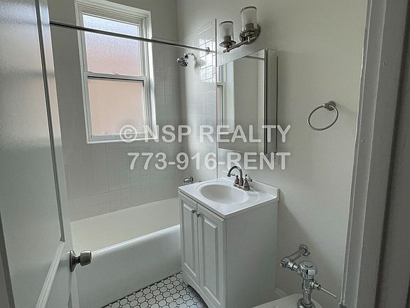2nd image of 1310 W Lunt Ave APT 207