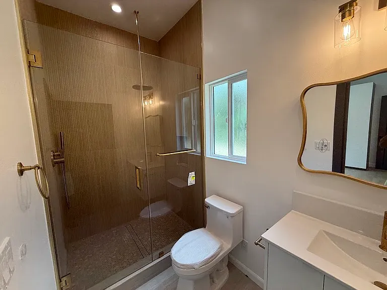 321 Porter St #B — Photo 11