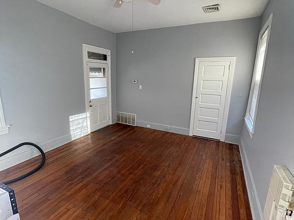 2nd image of 115 Main St APT 7