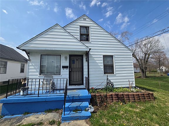 2nd image of 741 Almond Ave