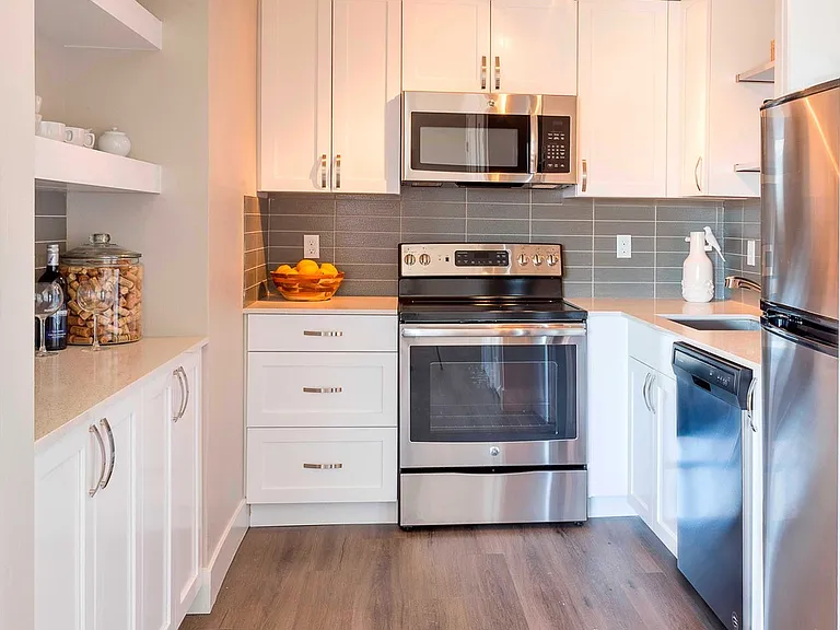 The Palms Apartments | 1 MONTH FREE! — Photo 31