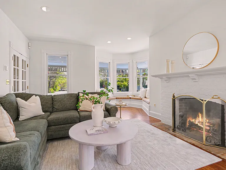 462 Riverside Ave — Photo 16
