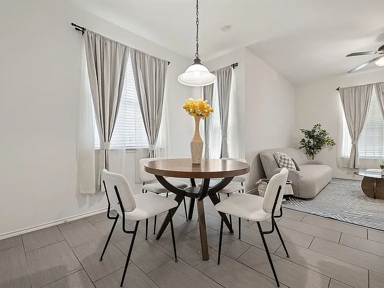14525 Harris Ridge Blvd #B — Photo 8