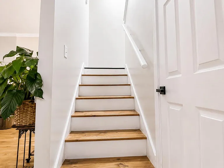 130 Luden Dr #D — Photo 17