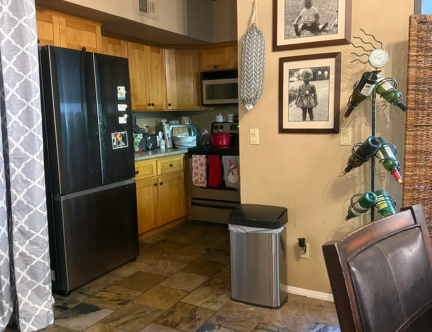 2 bed, 2.0 bath, 976 sqft, $1,800 — Photo 2