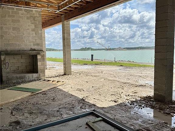 3rd image of 25579 Crystal Shore DR
