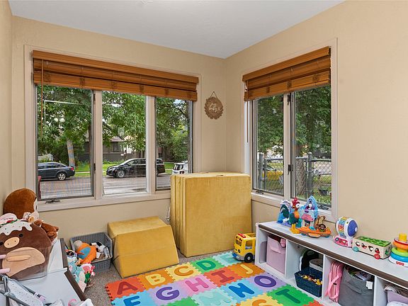 3rd image of 1009 3rd Ave S