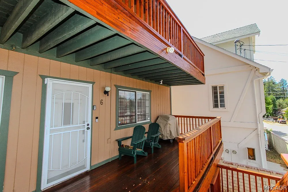 2 bed, 2.0 bath, 1200 sqft, $1,900 — Photo 2