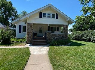 419 E 23rd St, Kearney, NE 68847