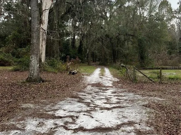 3563 NE 138th Pl, Anthony, FL 32617