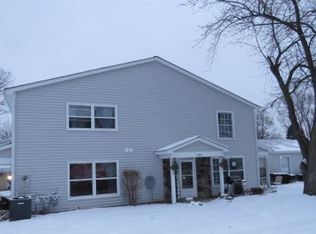 1387 S Glen Cir APT E, Aurora, IL 60506