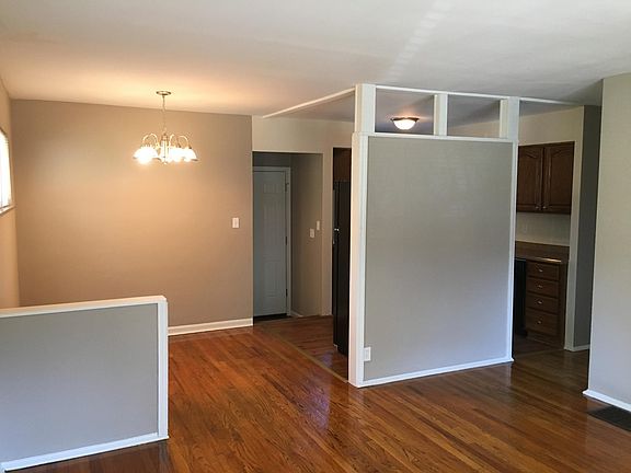 5th image of 2080 Faycrest Dr