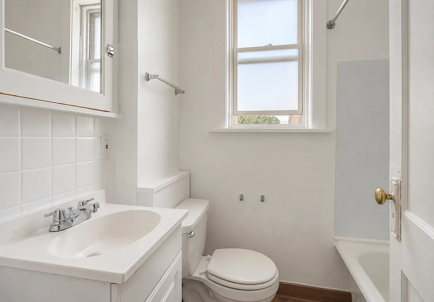 1 bed, 800 sqft, $795 — Photo 4