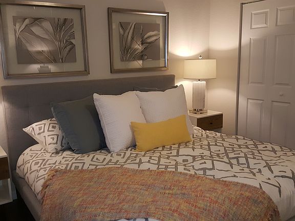 King size bedroom with walk-in closet