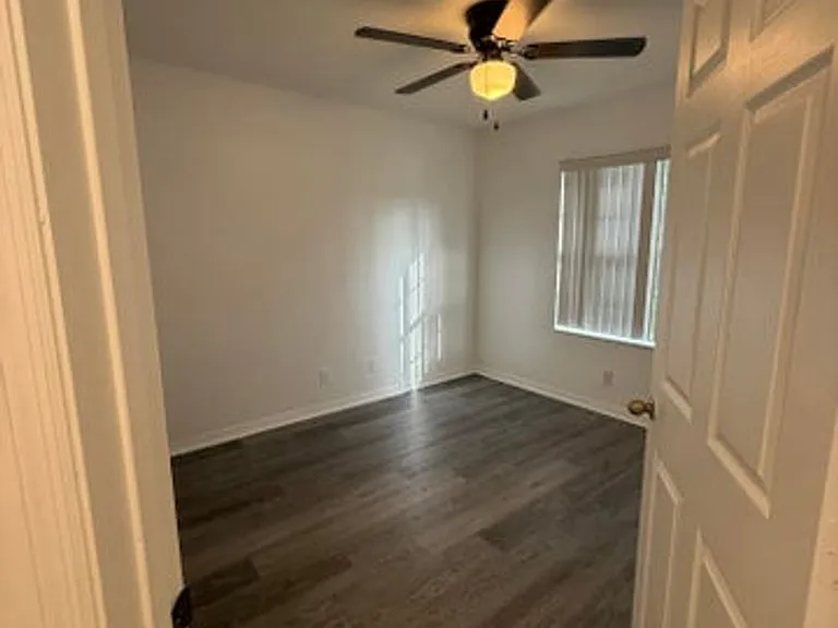 100 Cocoplum Cir — Photo 4