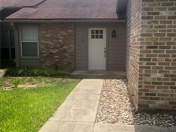 2nd image of 18 Oak Villa Oak Villa Rd
