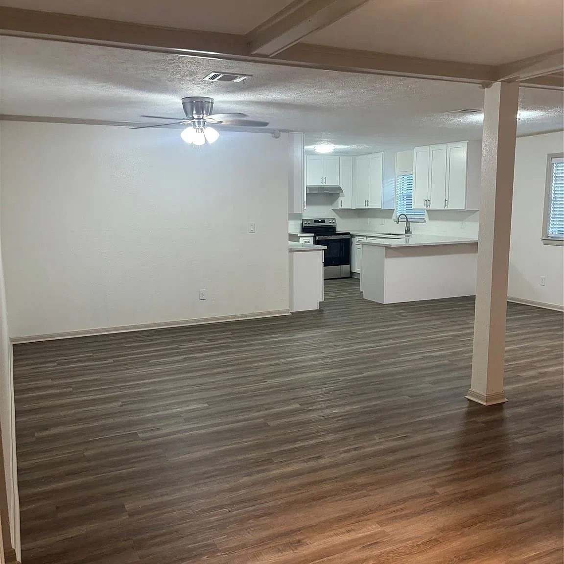 4 bed, 2.0 bath, 2002 sqft, $2,050 — Photo 2