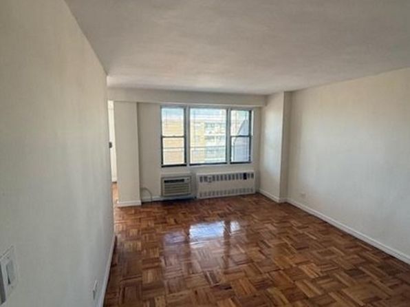 98-01 67th Ave APT 4R