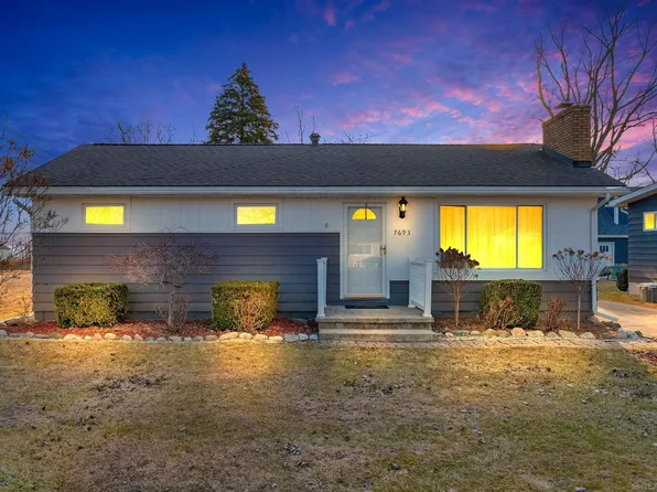 7693 Holiday Rd, Lexington, MI 48450