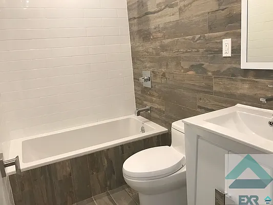 Rented by EXR | media 6