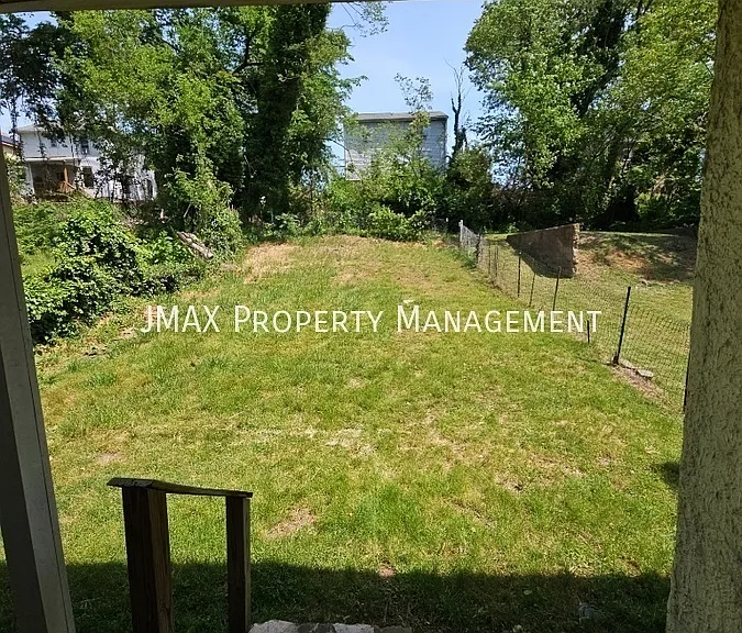 333 Harrison Ave NW — Photo 15