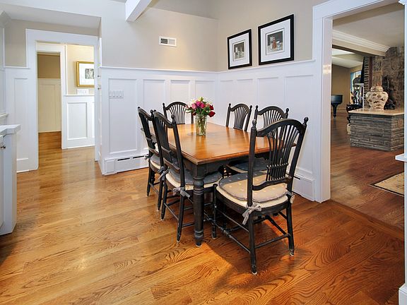 Spacious eating area