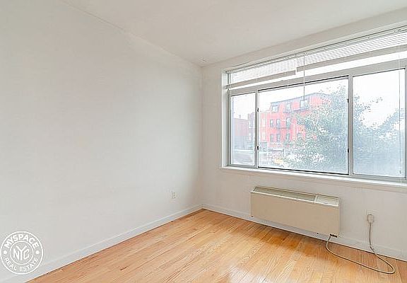 4th image of 184 Noll St #7D