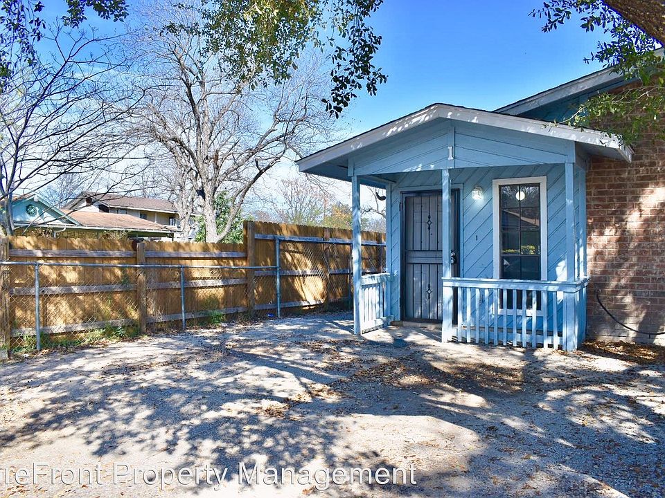 1st image of 324 S San Eduardo Ave