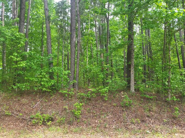 667 Foxglove Dr, Sparta, GA 31087