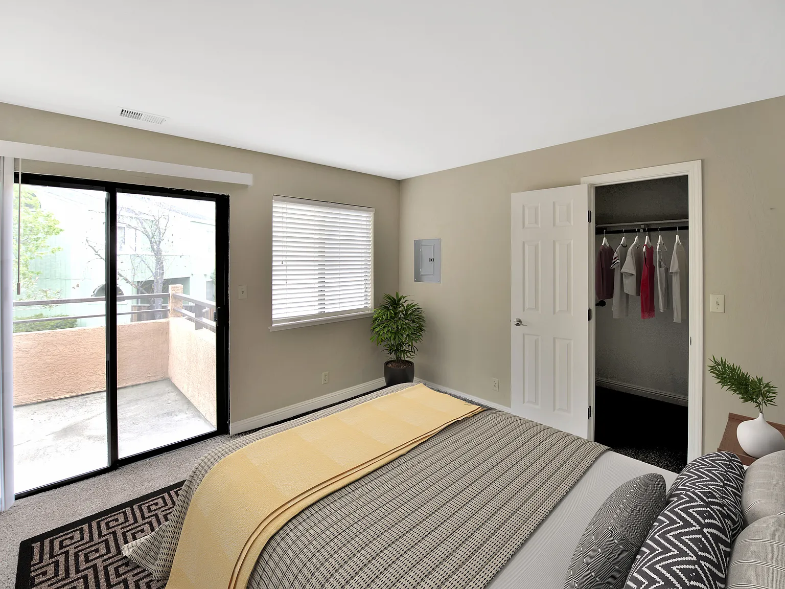 2 bed, 950 sqft, $2,623 — Photo 4