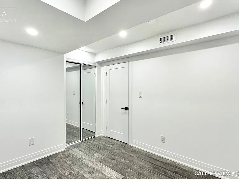 479 Greenlees Cir #2 — Photo 9