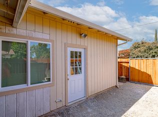 1899 College Ave, Modesto, CA 95350