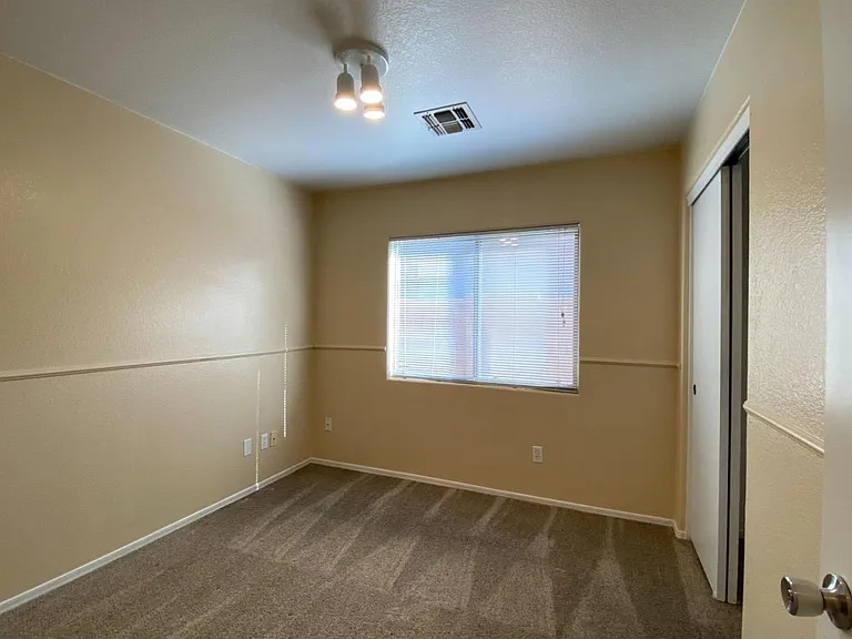 13601 N 129th Dr — Photo 24