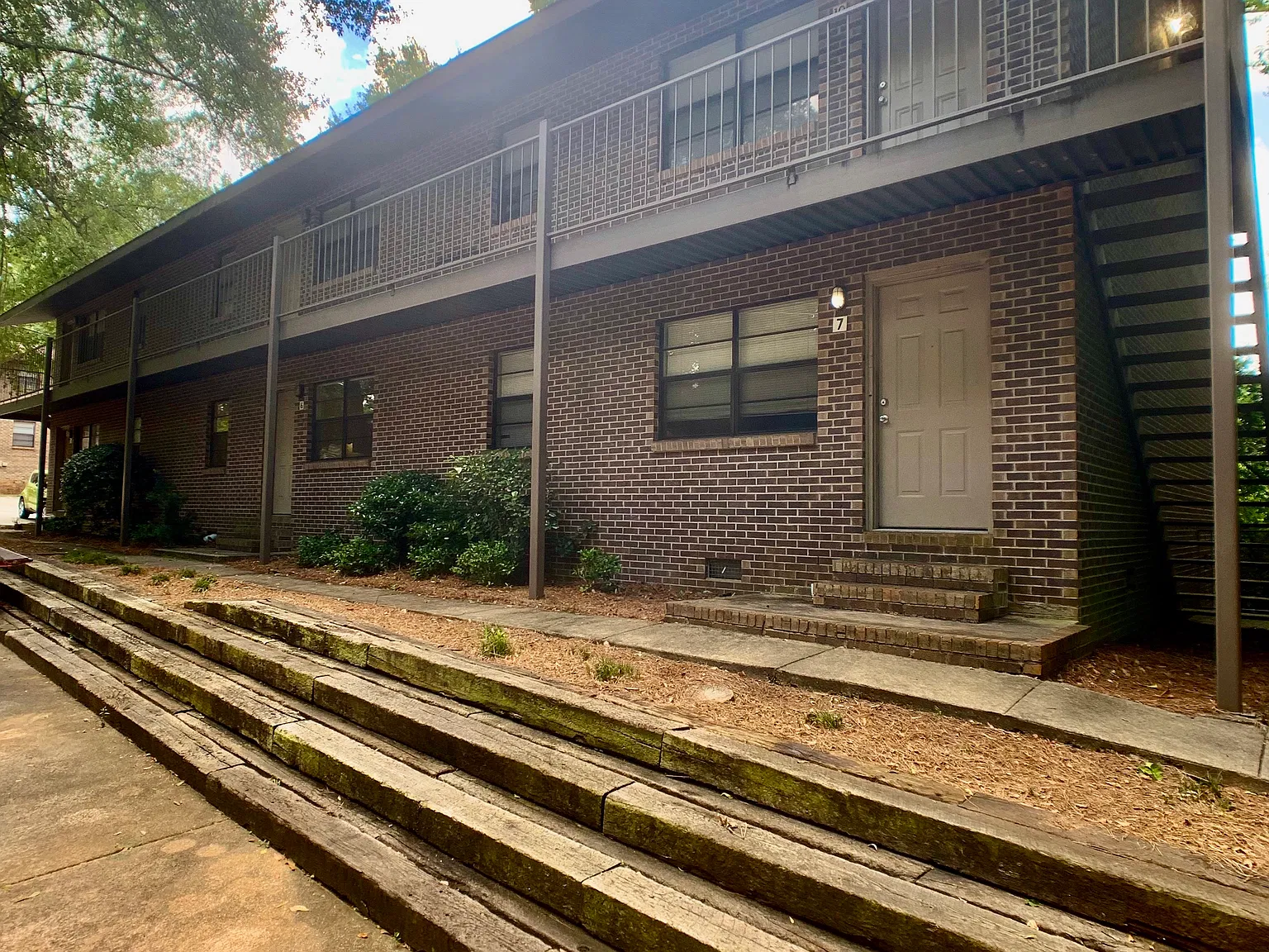 2 bed, 780 sqft, $1,299 — Photo 3