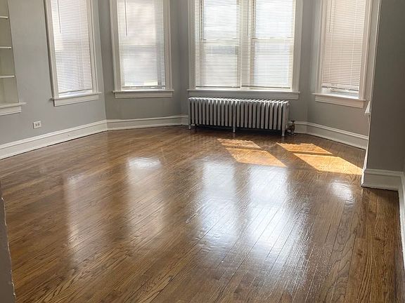 3rd image of 9017 S Bishop St #9019-1