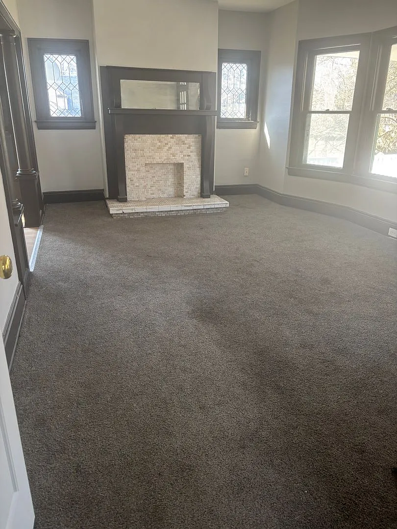 2bd Upstairs Duplex Section 8 — Photo 2