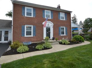 727 Pearl Ave, Manheim, PA 17545
