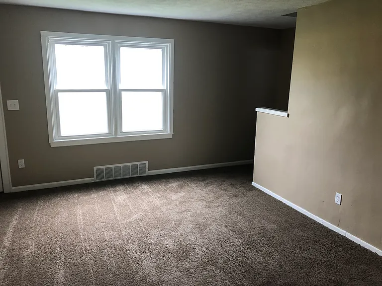 2342 Beech Ave — Photo 9